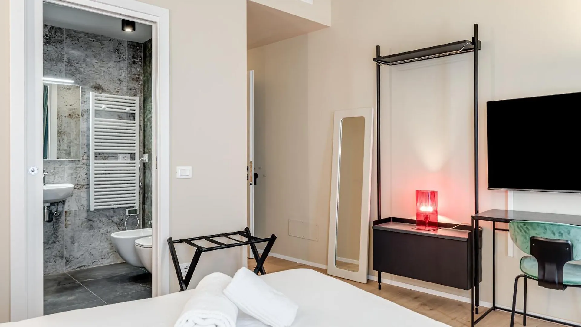 Bmi Florence Rooms Holiday home