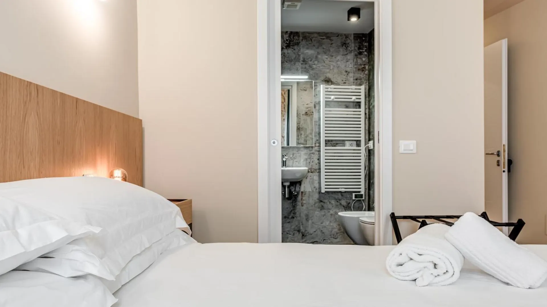 Bmi Florence Rooms